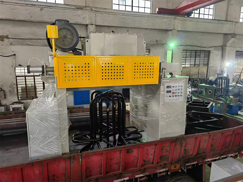 Machine de dessin à haute vitesse inversée