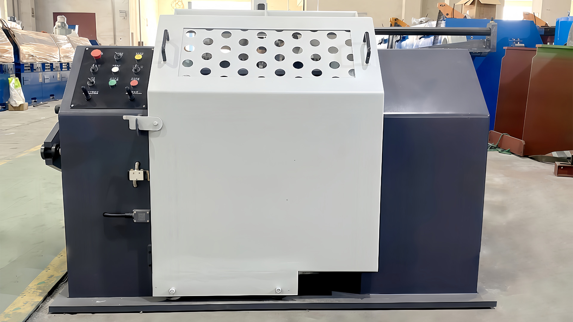 Comment la conception de la machine à dessin de fil inversé contribue-t-elle à une meilleure finition de surface du fil et à une oxydation réduite pendant le processus de dessin?